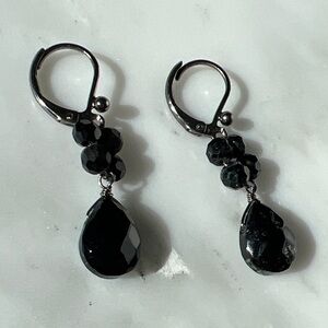 Black Teardrop Dangle Earrings - Classic Women's Jewelry